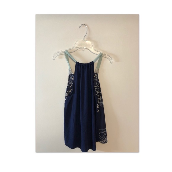 🌼Adorable summer sleeveless top🌼 - Picture 3 of 3